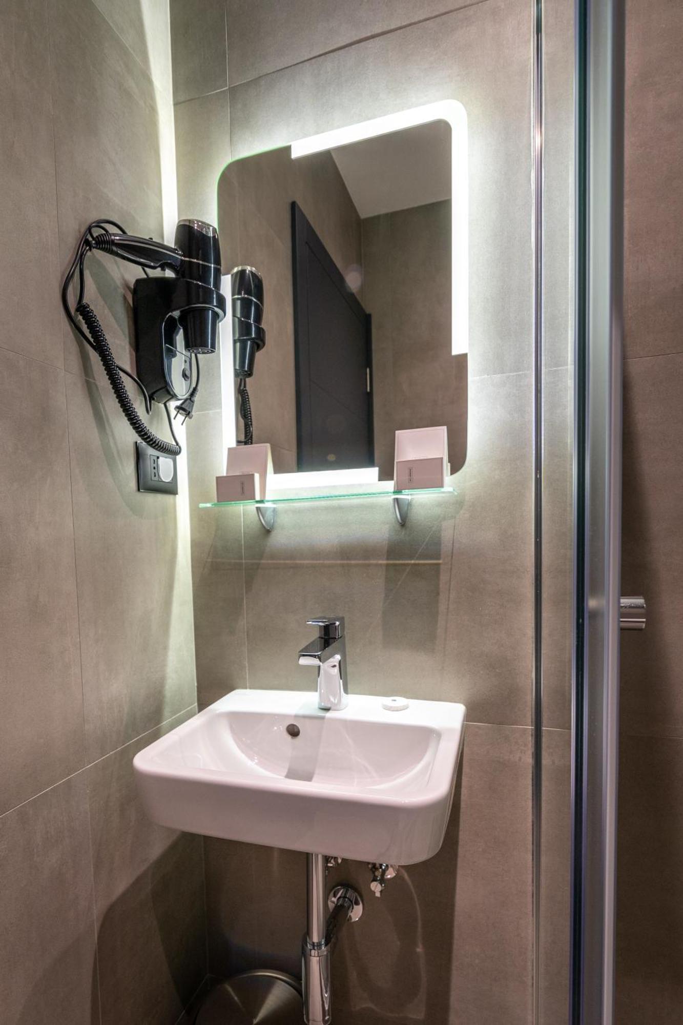 City Joy - Sports Center Tasmajdan Belgrade Room photo